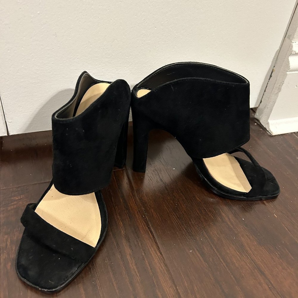 42 Gold Suede Shoe